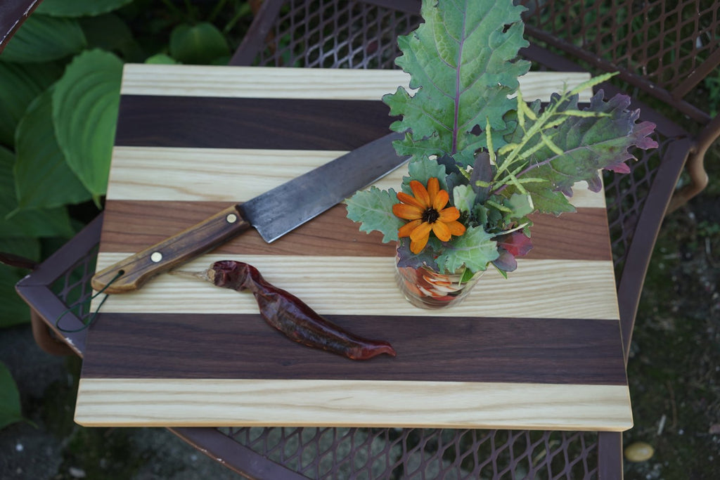 Small Cutting Board (Walnut) - UTEC