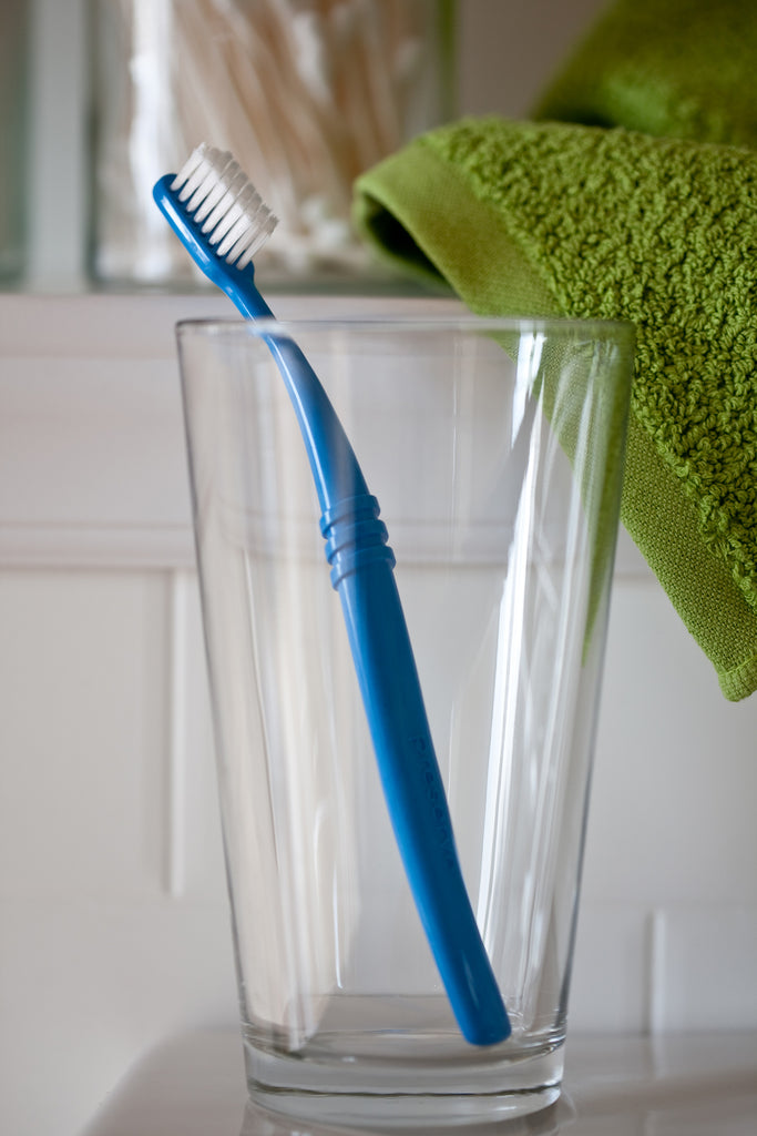 Toothbrush in Lightweight Pouch | Single